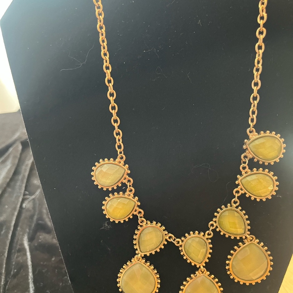 Vibrant aquamarine Statement Necklace in Gold